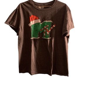 5for20 MTV Christmas snowy Santa hat holiday logo tee